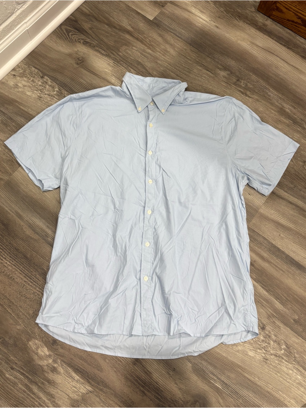 Abercrombie & Fitch Light Blue Short-Sleeve Button-Down Shirt